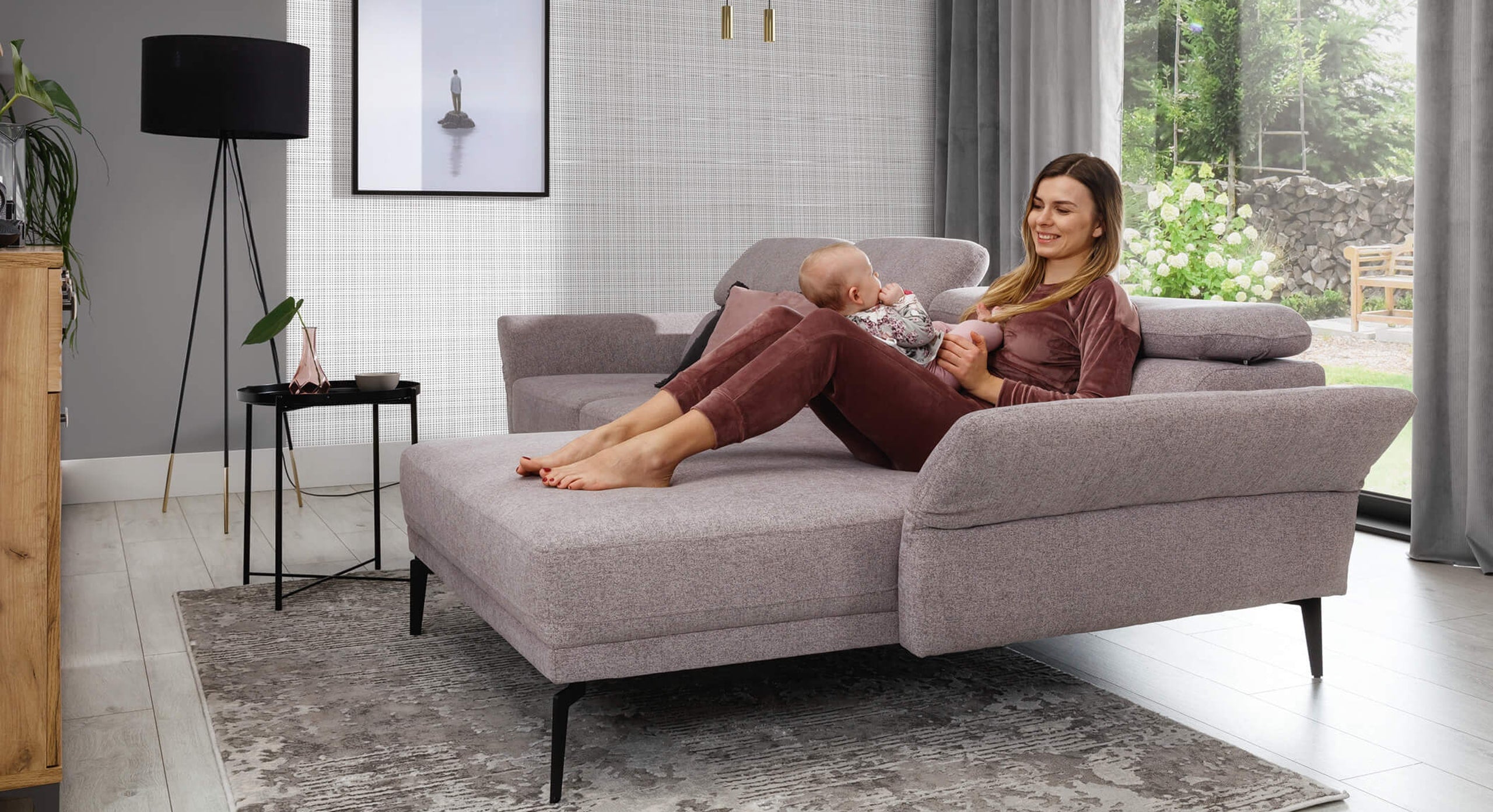 Comfortabele hoekbank Relax met ruime zitplaatsen en chaise longue rechts – Ideaal voor een luxe woonkamerinterieur.