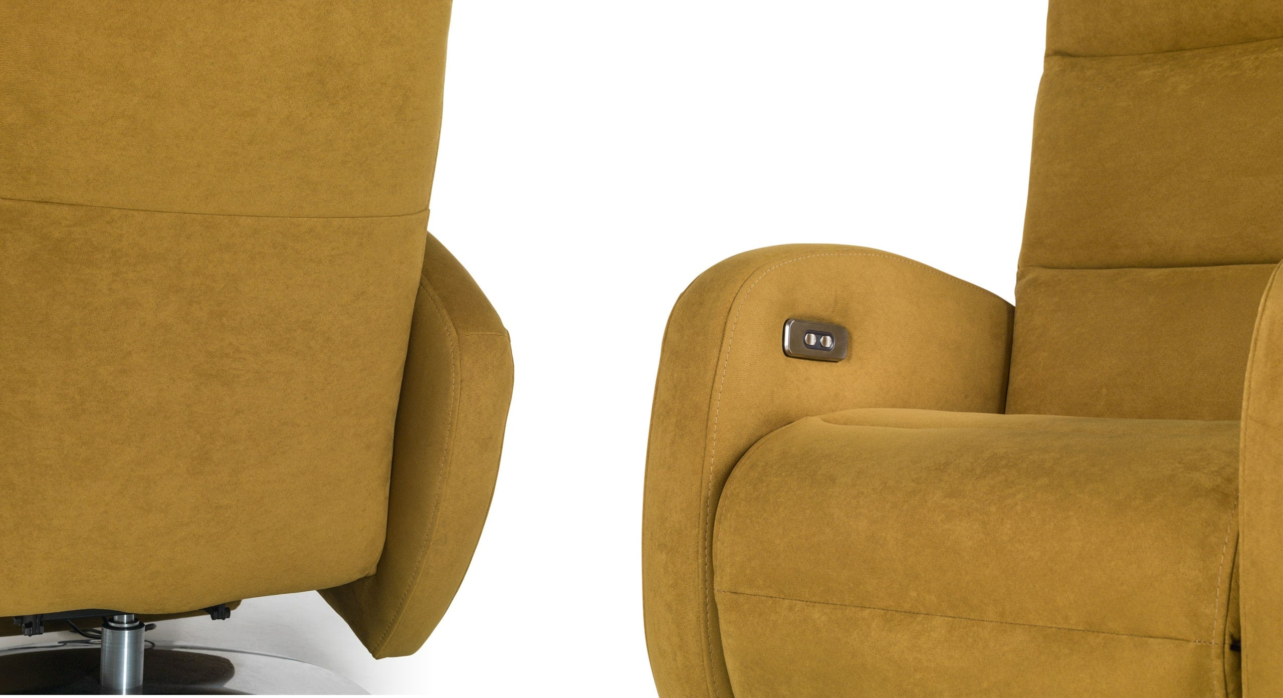 Detailweergave van de Elektrische Relaxfauteuil Joy in okergele stof, met bedieningsknop aan de zijkant voor gemakkelijke aanpassing van de ligpositie en ergonomisch ontworpen armleuningen voor extra comfort.